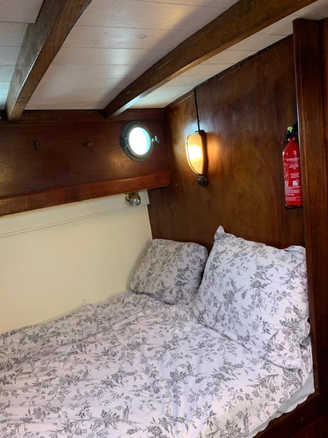Port Deauville Yacht Vintage Екстер'єр фото
